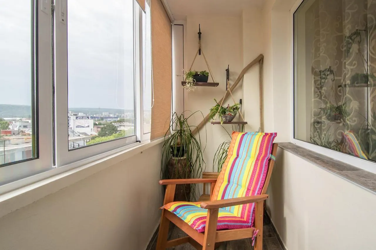 Central Train Station Flat With Port View Varna Bulharsko