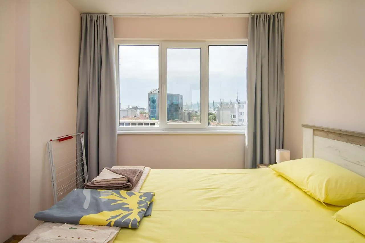 Central Train Station Flat With Port View Varna 0*,  Bulgaria